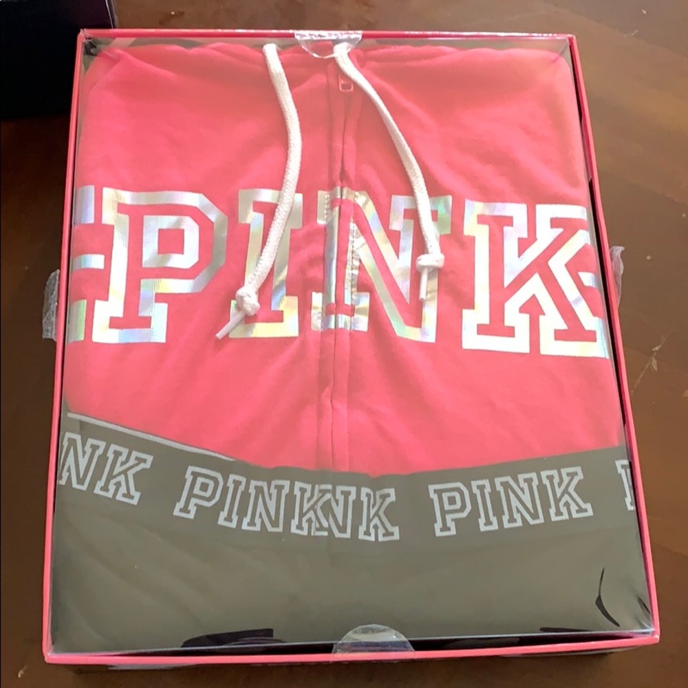 Pink sweat shirt and leggings